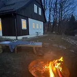 Chaloupka Dve Sestry