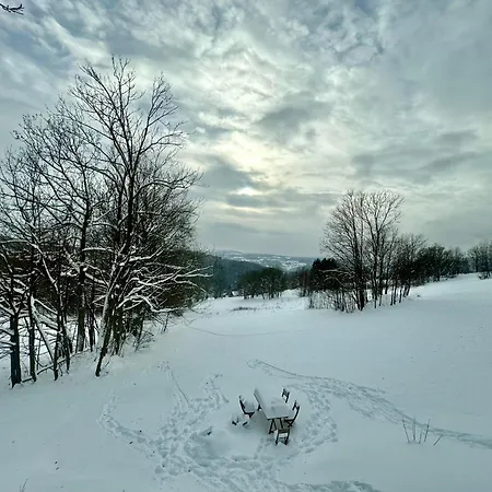 Chaloupka Dve Sestry