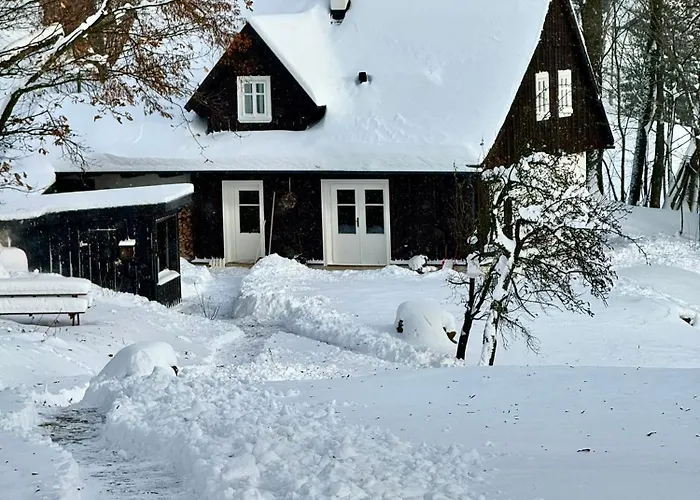 Chaloupka Dve Sestry